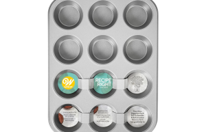 Wilton Recipe Right® 12 Cup Muffin Pan