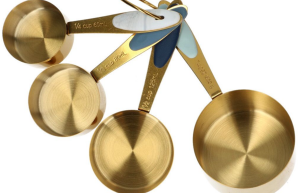 Wilton Gouden metalen maatbekers 4 stuks